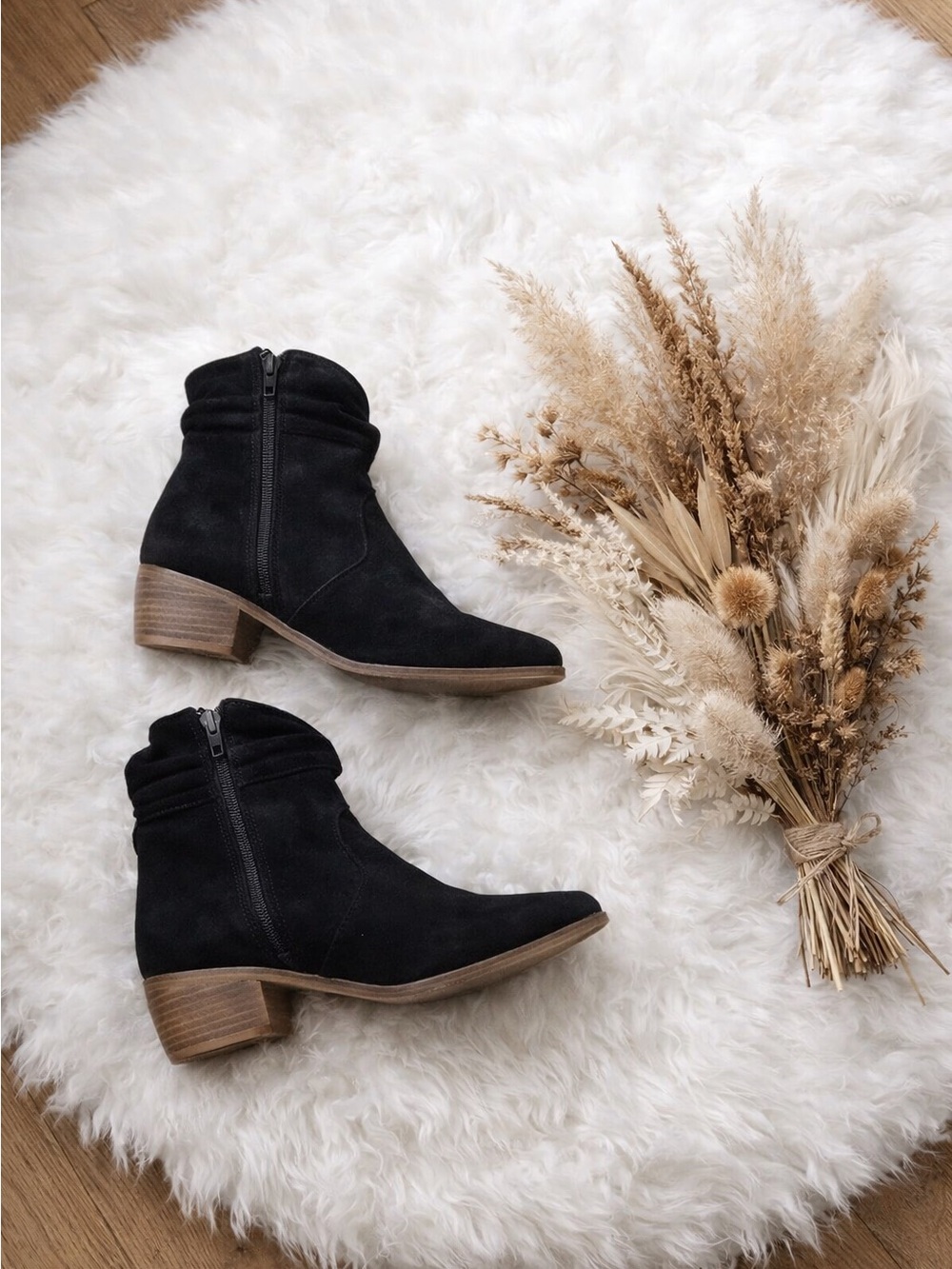 Anthropologie Barcelona Black Suede Ankle Block Heel Booties Boots size 6 - Picture 1 of 15